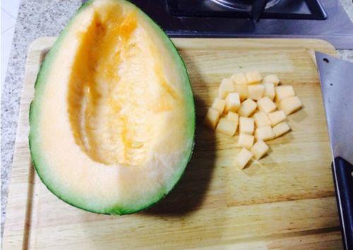 呆傻吃哈密瓜,一场意外的味蕾冒险