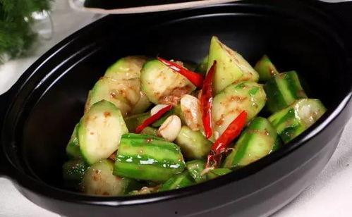 圆形绿瓜可以炒着吃,家常炒菜新宠，美味营养两不误