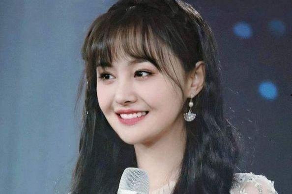 郑爽妈妈想做明星